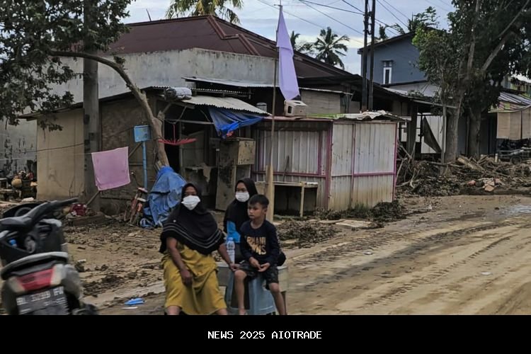 Universitas Jember Kirim 12 Relawan Medis Bantu Korban Banjir Aceh Tamiang