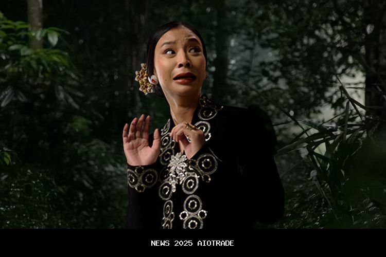 Bintang Film Warung Pocong Tak Percaya Pesugihan