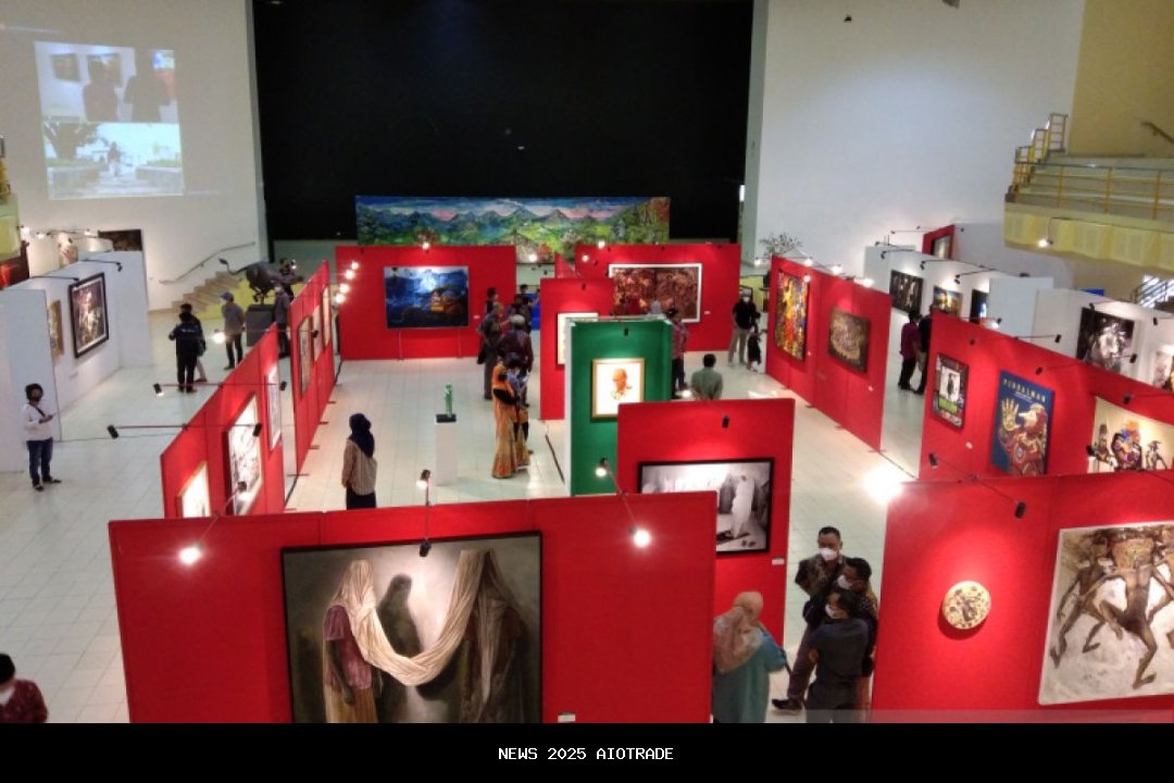 Pameran Busana Etnik Sumut Menarik Perhatian Pengunjung di Week Sumut Vibes