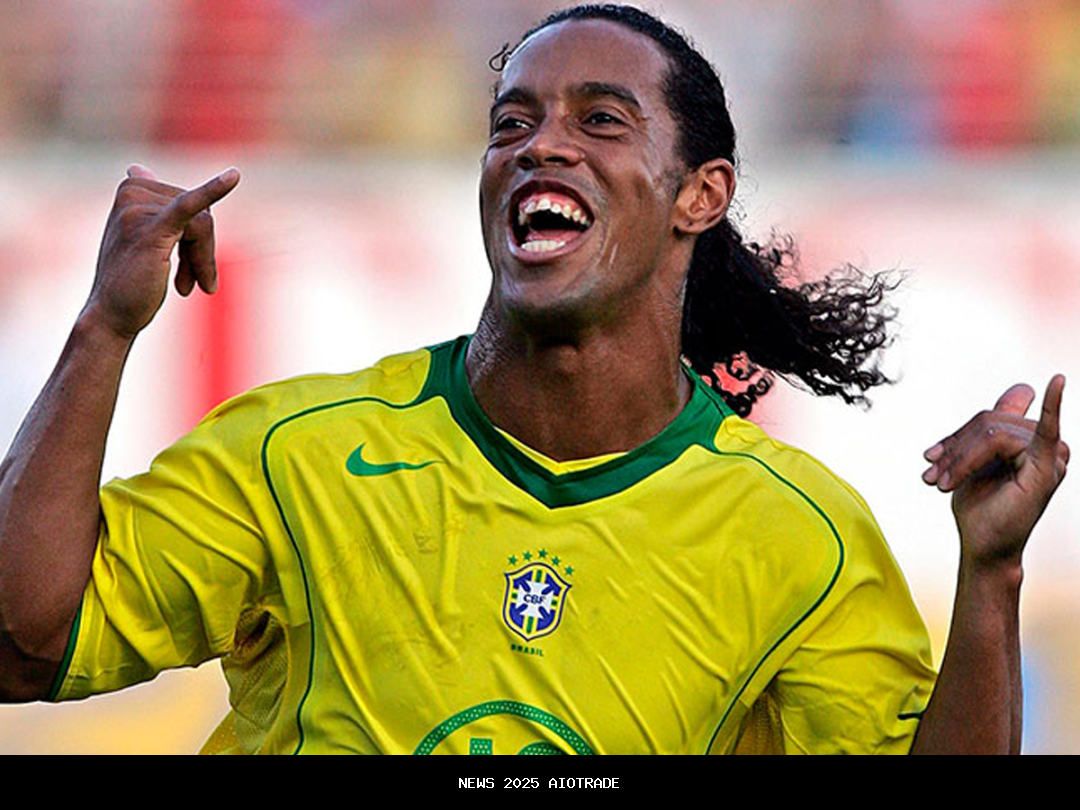 Ronaldinho Bocorkan Pilihan Tim di Final Piala Interkontinental PSG vs Flamengo