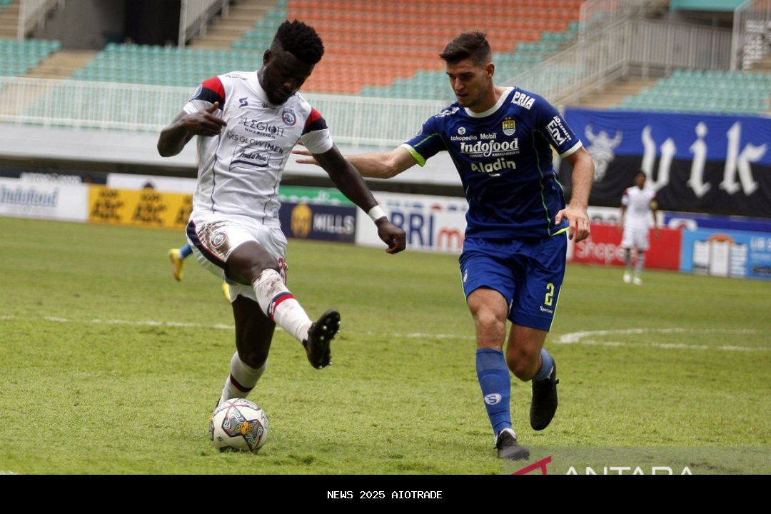 Tiga Fakta Kemenangan Persib Bandung Atas Arema FC, Gol Menit Akhir Memastikan Kemenangan