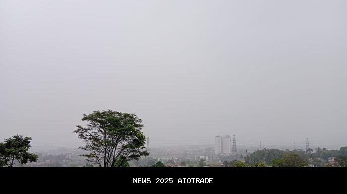Cuaca Hari Ini Sumedang: Hujan Ringan, Suhu Lebih Dingin