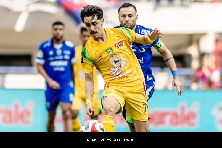 Jelas! Ini Alasan Komdis Lepas Francisco Rivera dari Hukuman Tambahan