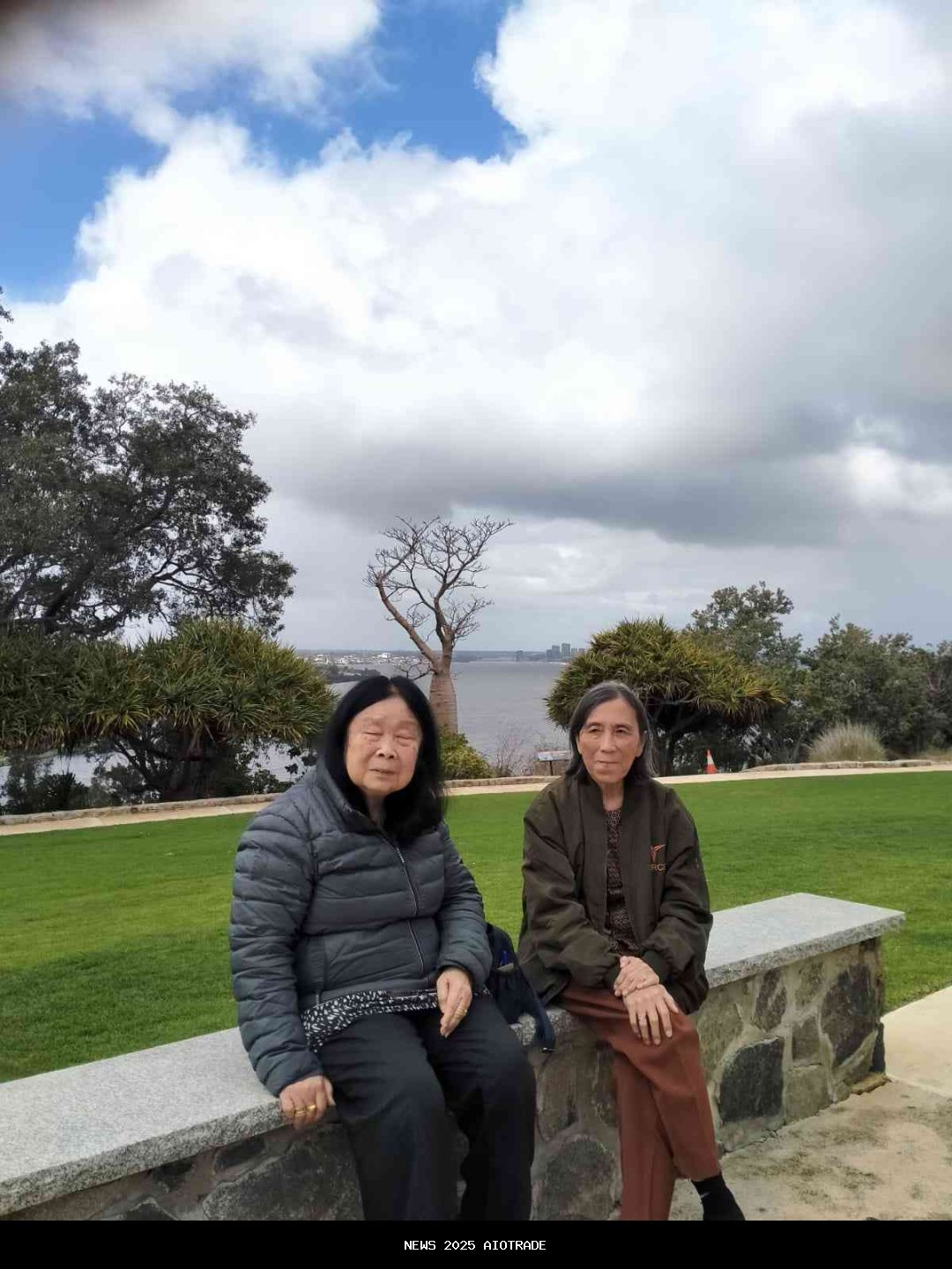 Kunjungan ke Hilary Harbour