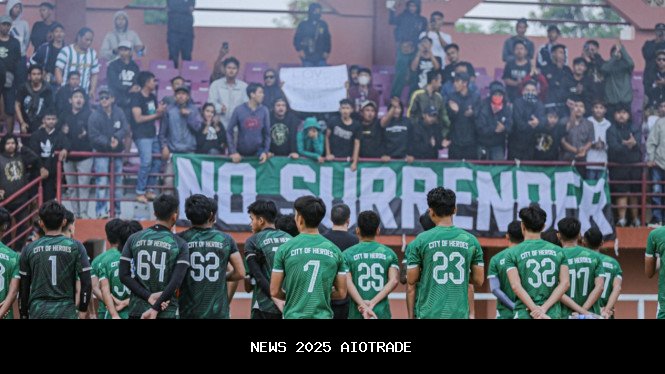 Super League Diundur Demi Timnas Indonesia! Bonek Sudah Pecah Celengan Demi Dukung Persebaya Surabaya