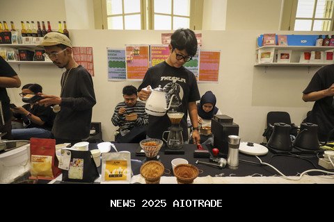 Foto: Antusiasme Penggemar Kopi di Jakarta International Coffee Conference 2025