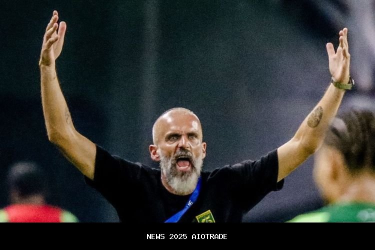 Persebaya Surabaya Terpuruk di Peringkat 10 Usai Kalah dari Persija Jakarta