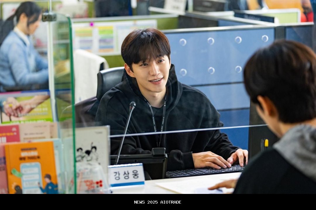 Prediksi Konflik Kang Sang Woong Jadi Superhero di Drakor Cashero