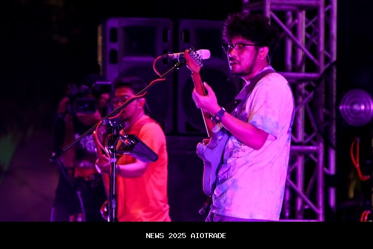 Chord dan Lirik Lagu Mercusuar Kunto Aji: Cinta Hanyalah Bualan