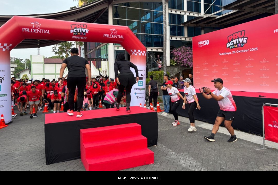Prudential Ajak Warga Surabaya Beraktivitas Sehat dengan PRUActive Family 2025