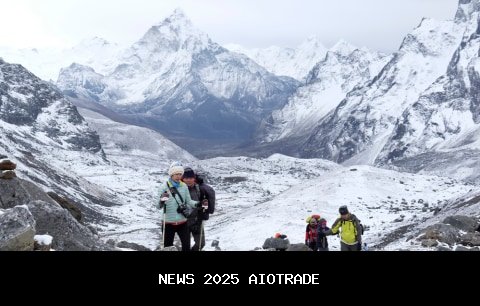Anak 7 Tahun Asal Dubai Pecahkan Rekor Dunia dengan Mendaki Dua Trek Himalaya