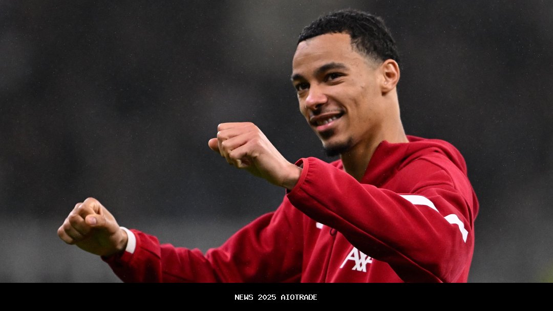 Hugo Ekitike Menggulingkan Alexander Isak Jadi Striker Utama Liverpool