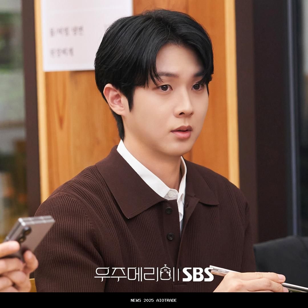 7 Bukti Joo Bersemangat Jalani Peran Suami Palsu di Would You Marry Me