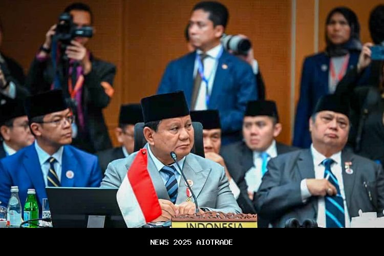 Hadiri KTT ASEAN, Prabowo Soroti Kekuatan Persatuan di Tengah Ketegangan Global