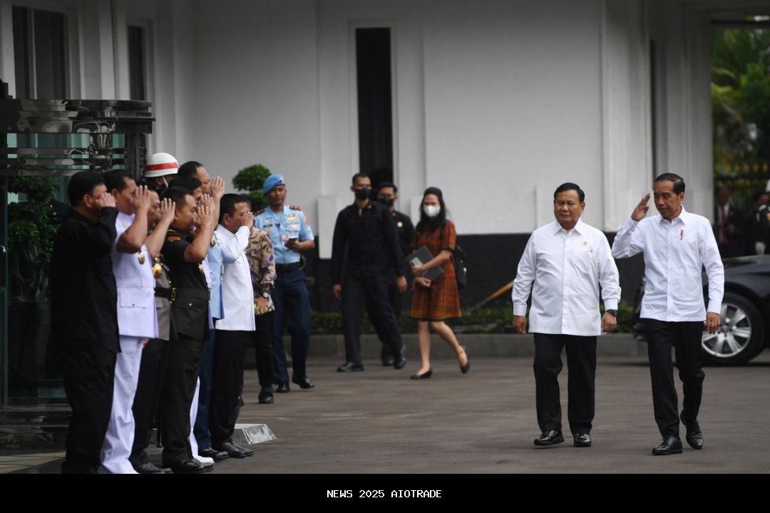 Pendukung Prabowo Bela Menteri Immanuel, Presiden Minta Segera Dipecat Jika Terbukti