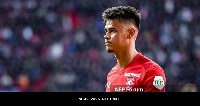Mees Hilgers Tak Bisa Main, Bos FC Twente: Semua Berakhir!