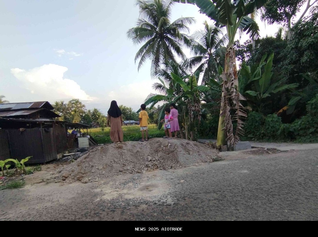 Empat Jiwa Ceria di Jantung Pedesaan Angkinang HSS