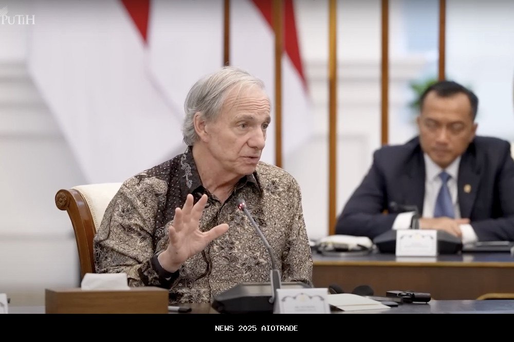 Prabowo Beri Penghargaan Kepada Investor Legendaris Ray Dalio