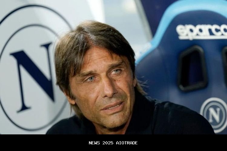 Aurelio De Laurentiis Pastikan Conte Tetap di Napoli