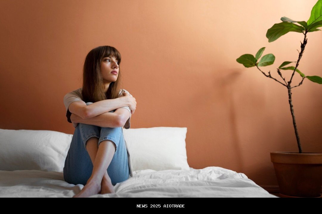 7 Kebiasaan Orang yang Tersenyum Tapi Hati Sedih