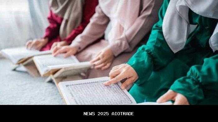 Lirik Maulaya Sholli Ala Habibikal Musthofa dengan Terjemahan