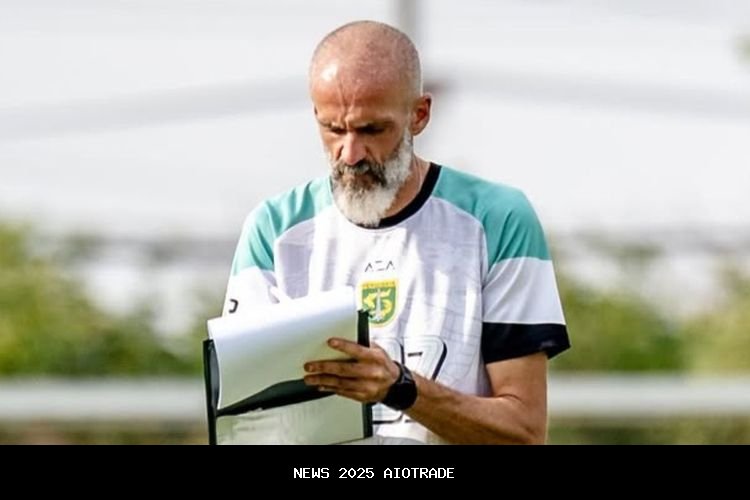 Eduardo Perez Minta Persebaya Surabaya Tampil Seperti Green Force!