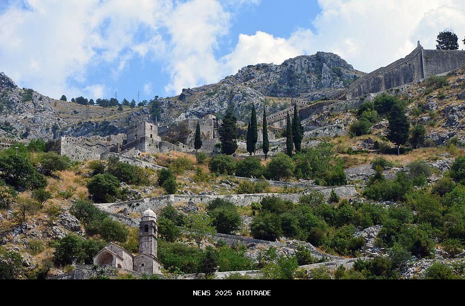 5 Fakta Tersembunyi Kota Tua Montenegro di Balik Gunung