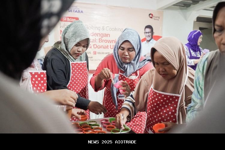 Ibu-ibu Tegal Didik Jaringan UMKM Tingkatkan Usaha Kecil