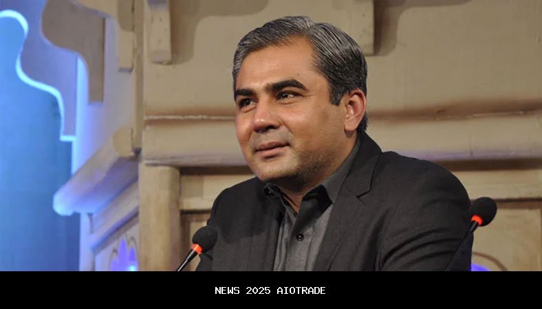 Naqvi, Abbasi berjanji untuk melakukan penindakan bersama terhadap pelanggaran terhadap rel kereta a