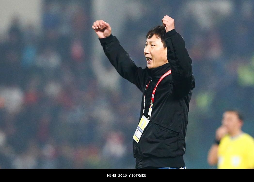 Setelah Bawa Vietnam Raih 3 Gelar di ASEAN, Kim Sang-sik Fokus ke Dua Turnamen Asia