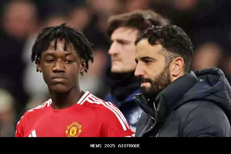 Kobbie Mainoo Berjuang di MU, Ini Kata Amorim