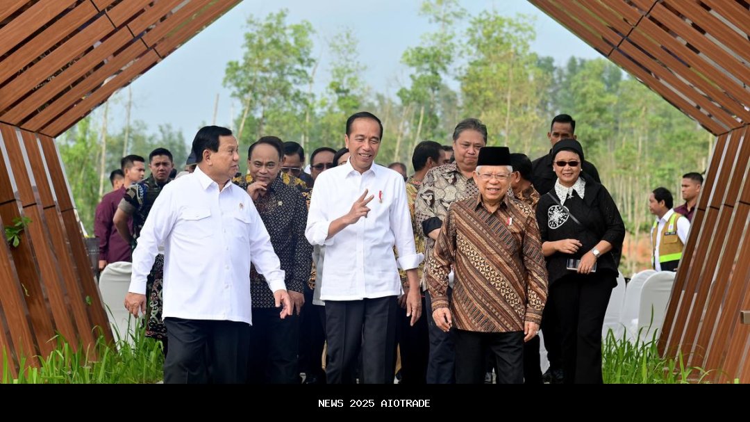 Menteri Polkam Berikan 7 Babi untuk Anak Tokoh Jayawijaya