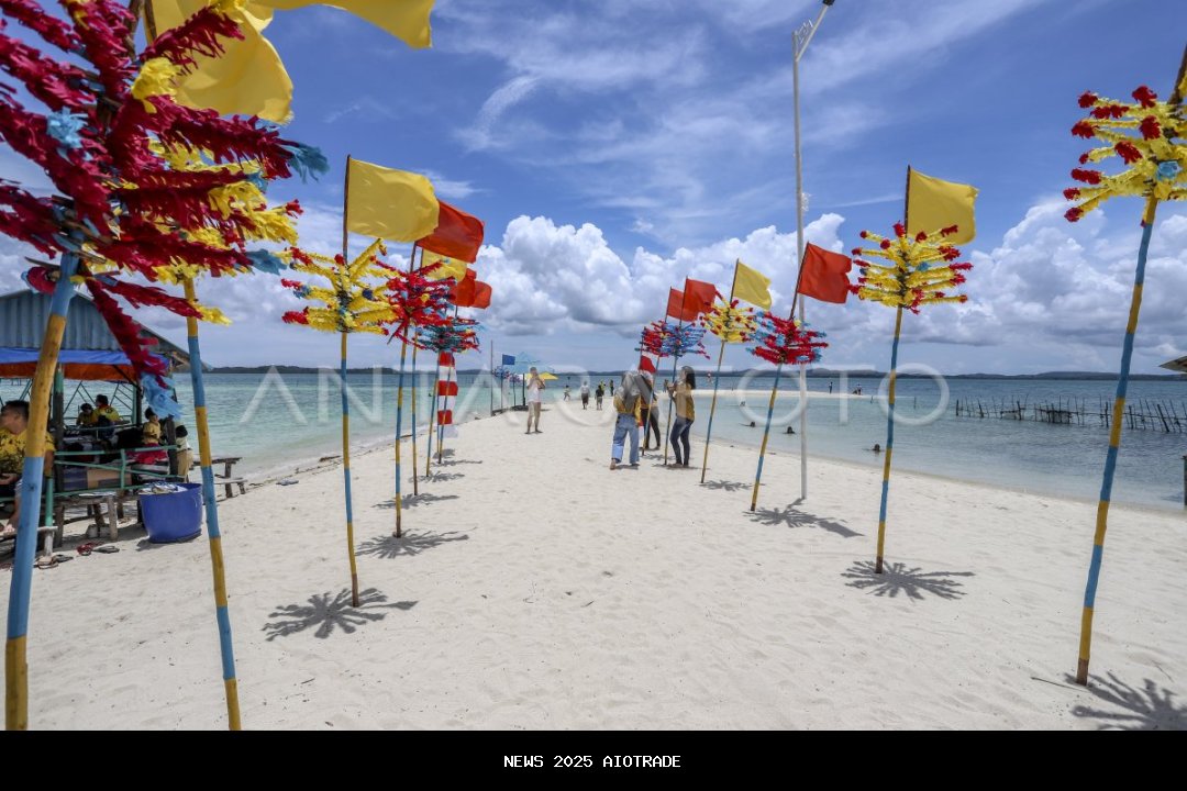 Wisatawan Batam Tidur di Teras Masjid Karena Kurang Penginapan Saat Pacu Jalur Kuansing