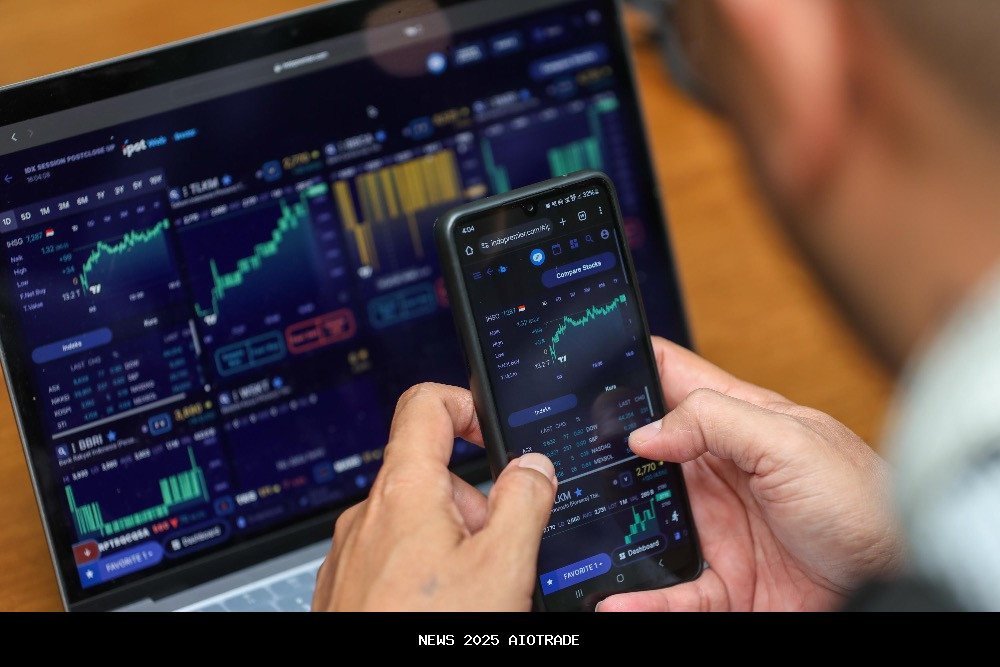 IHSG Membuka Pagi di 7.800, BBRI, BMRI, dan BBCA Melaju Kencang