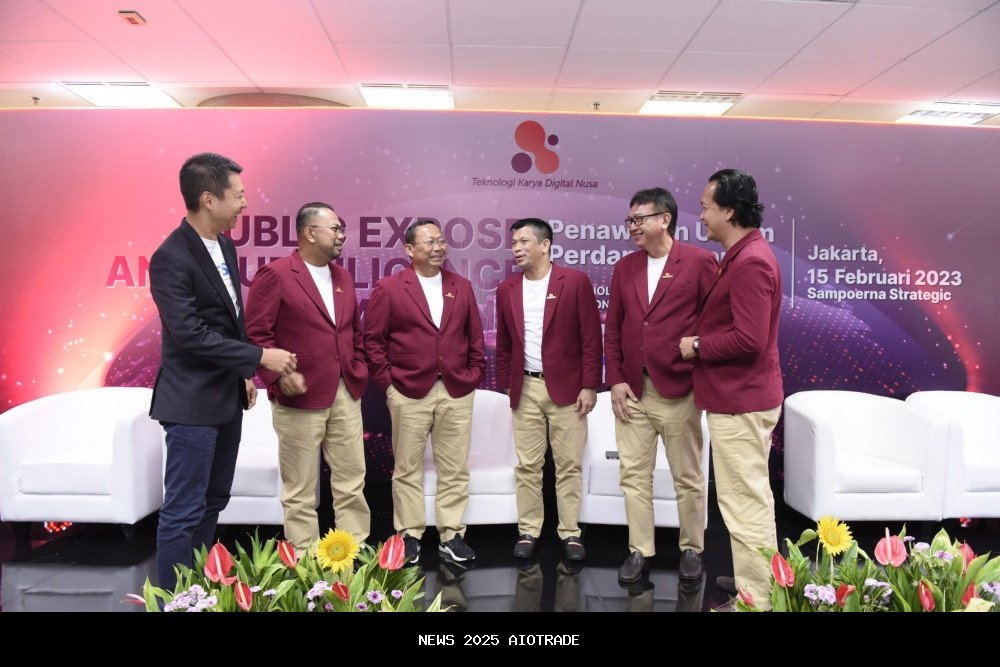 Teknologi TRON Siap Luncurkan Taksi dan Angkot Listrik Baterai Tukar