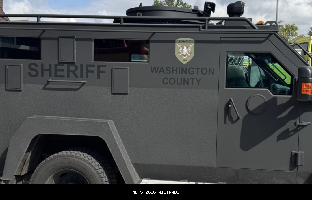 Tuduhan: Saudara laki-laki yang memegang anggota keluarga sebagai tahanan, memicu peringatan Code Re