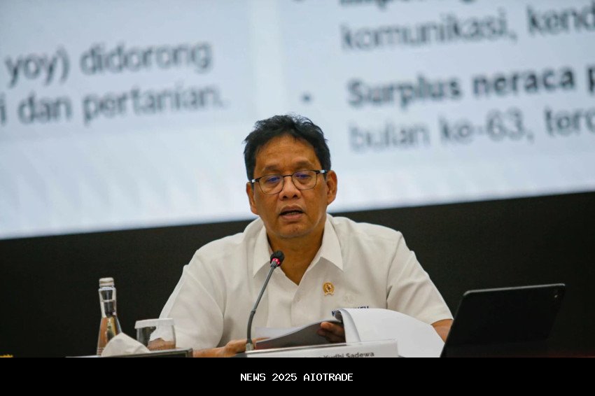 Tawa Menkeu Purbaya Saat Dengar Whoosh Lunas 60 Tahun Lagi: Saya Tidak Ikut