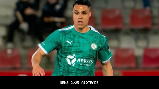 William Marcilio Resmi Tinggalkan Persib Bandung. Nama Joey Pelupessy Muncul