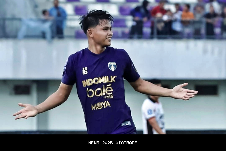 Wakil Jawa Timur Terkapar! Persita Tangerang Kalahkan Persik Kediri 3-0, Hokky Caraka Menggila di In