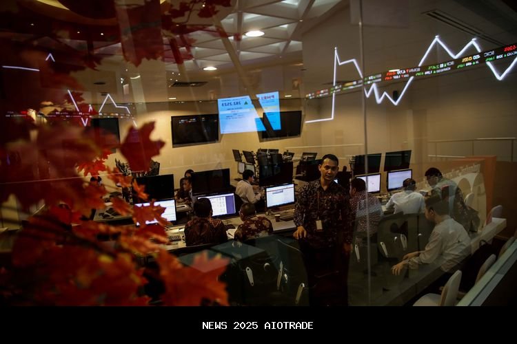 IHSG Prediksi Tembus 8.400, Ini Saham Pilihan IPOT Minggu Ini