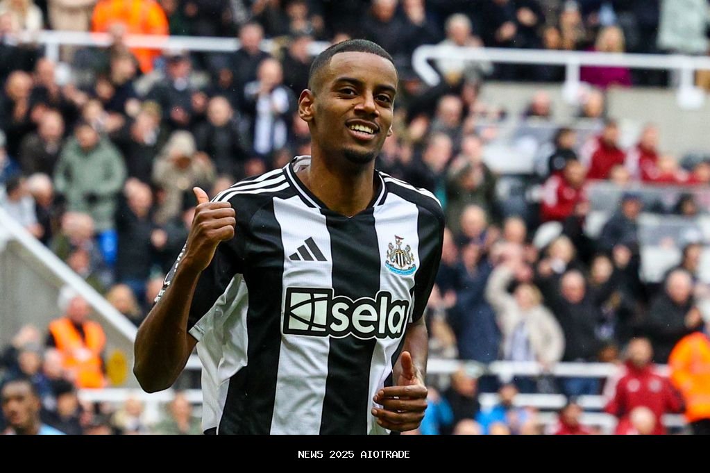 Alexander Isak Terancam Absen Lama, Liverpool Pertimbangkan Transfer Baru