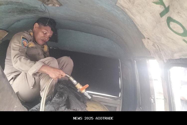 Modifikasi Tangki BBM, 4 Mobil Disita Satpol PP Jayapura