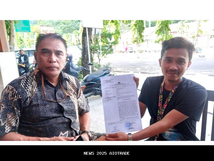 Curhatan Dini: Istri Pak Kades Curiga Suami Selingkuh dengan Mahasisiwi KKN