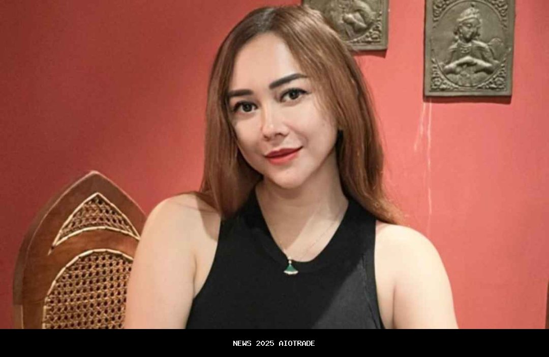 Tak main-main, Aura Kasih umumkan syarat calon suami