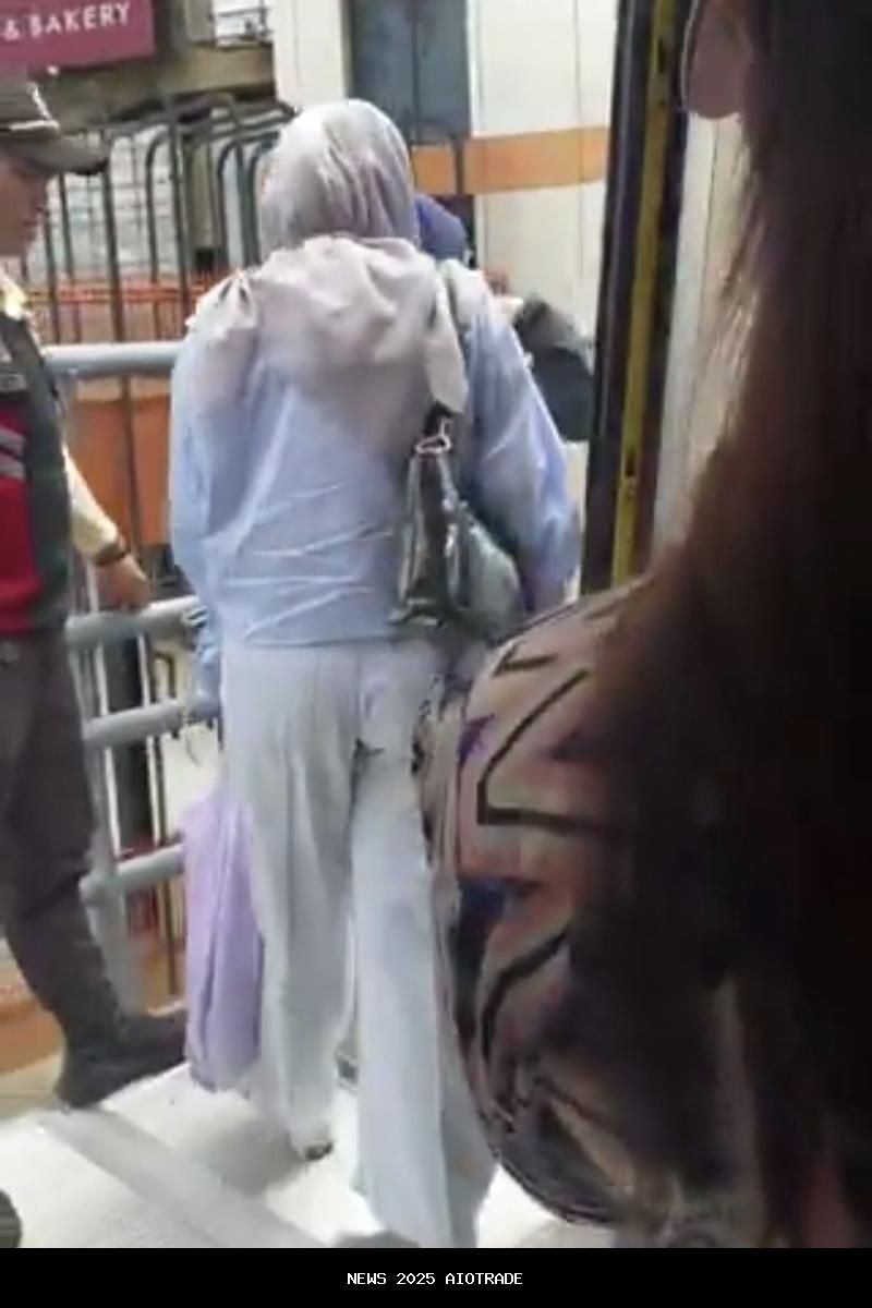 Bukan Sekali, Penumpang Cerita LRT Jabodebek Kali-Kali Mogok