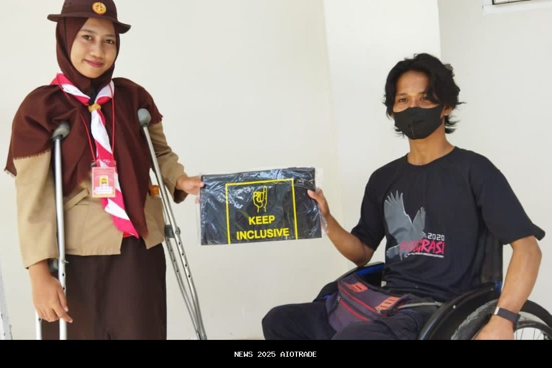 Tim Pengabdian Unhas Perkenalkan VR untuk Edukasi Kesehatan di Barru