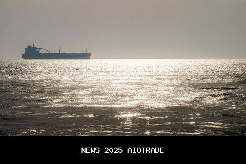 Harga minyak naik, blokade AS terhadap kapal tanker Venezuela jadi penyebab