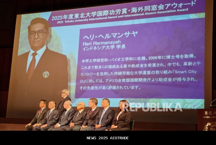 Rektor Heri Hermansyah Dianugerahi Penghargaan Internasional di Jepang