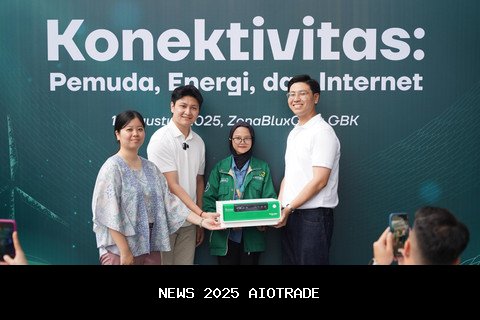 Desa Bumi Rayakan HUT RI dengan Energi Surya dan Internet Desa