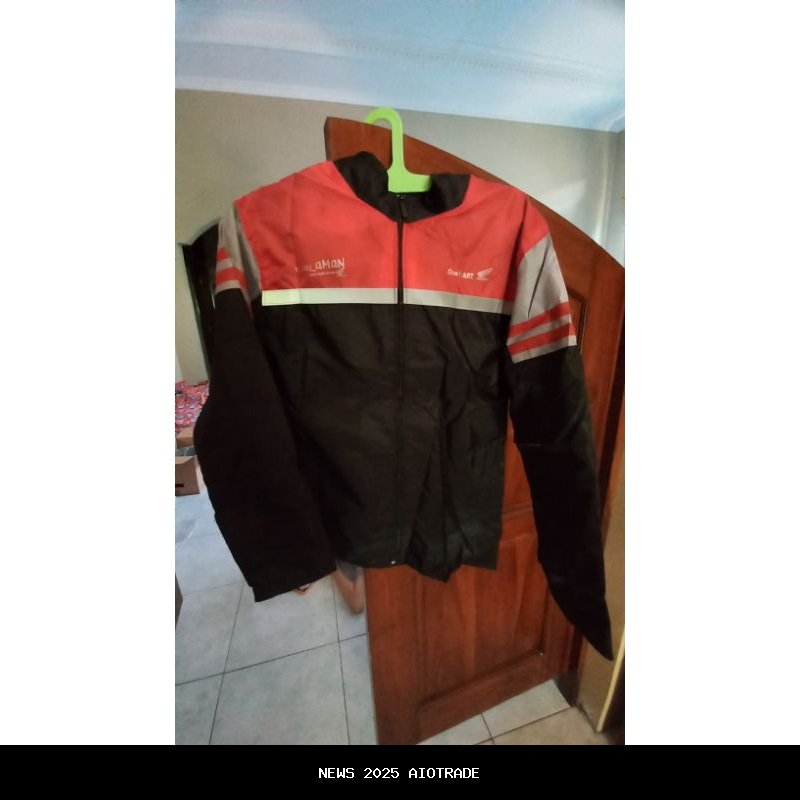Jaket CBR Titanium: Identitas Baru bagi Rider Honda Astra!